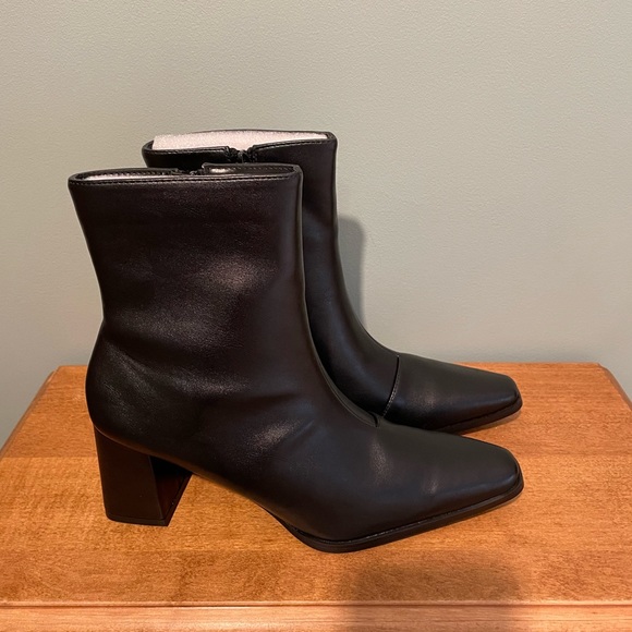 NWT Lulu’s Black Square Toe Heeled Ankle Boots - Picture 5 of 9